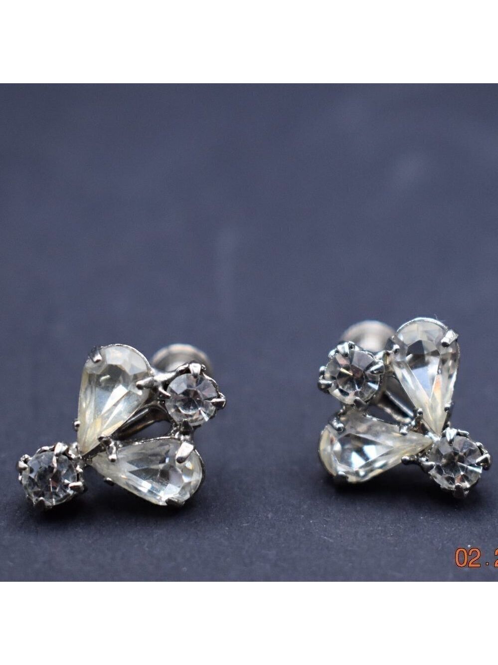 Vintage Rhinestone Screwback Earrings Clear Silvertone
